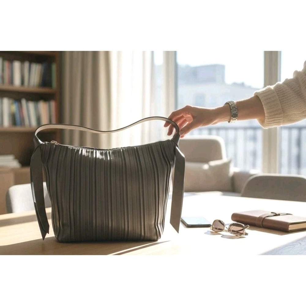 Paparazzi Convention Limited Edition XL Gray Pleated Shoulder Bag 13x13x6